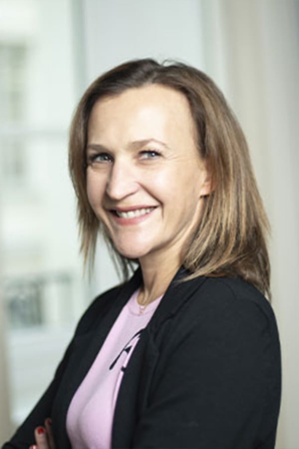 natacha cennac finateu groupe interparfums finance paris natacha cennac finateu groupe interparfums finance paris